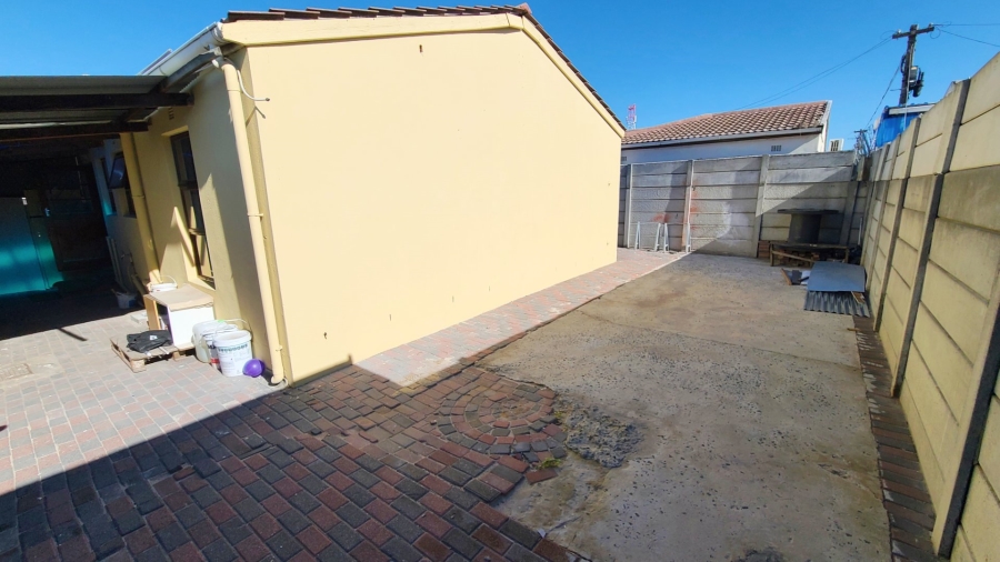 3 Bedroom Property for Sale in Belhar Western Cape